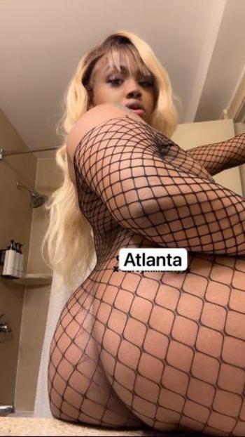 LuciousPu$$yFairyKeke hung, 23 African American transgender escort, Atlanta